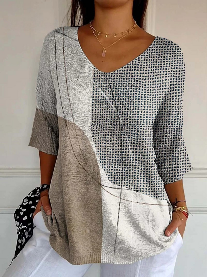 Casual Knitted Jumper with an Abstract Geometric Pattern